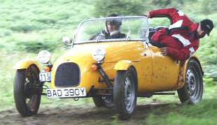 A yellow racing Liege